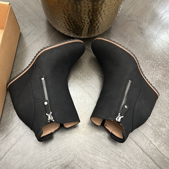 SOUL Naturalizer Haley Bootie - Picture 6 of 13